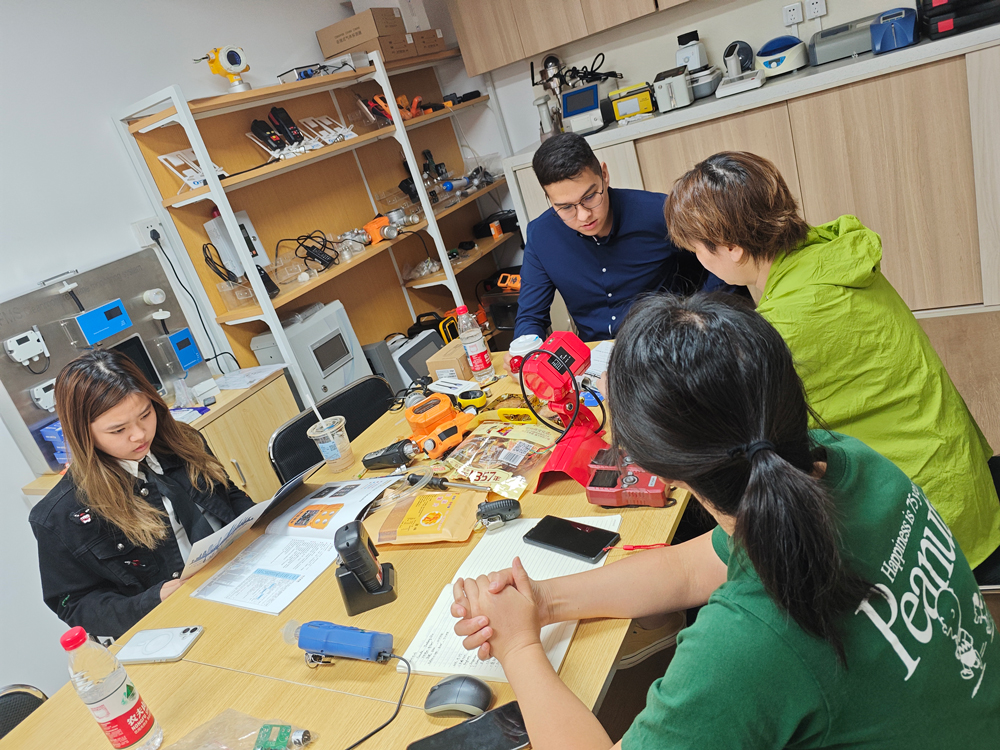 印度客戶來訪洽談物聯(lián)網系統(tǒng)事宜 印度客戶來訪洽談物聯(lián)網系統(tǒng)事宜